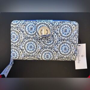 NWT RFID Turnlock Wallet in Cotton, in Mini Sketched Medallion